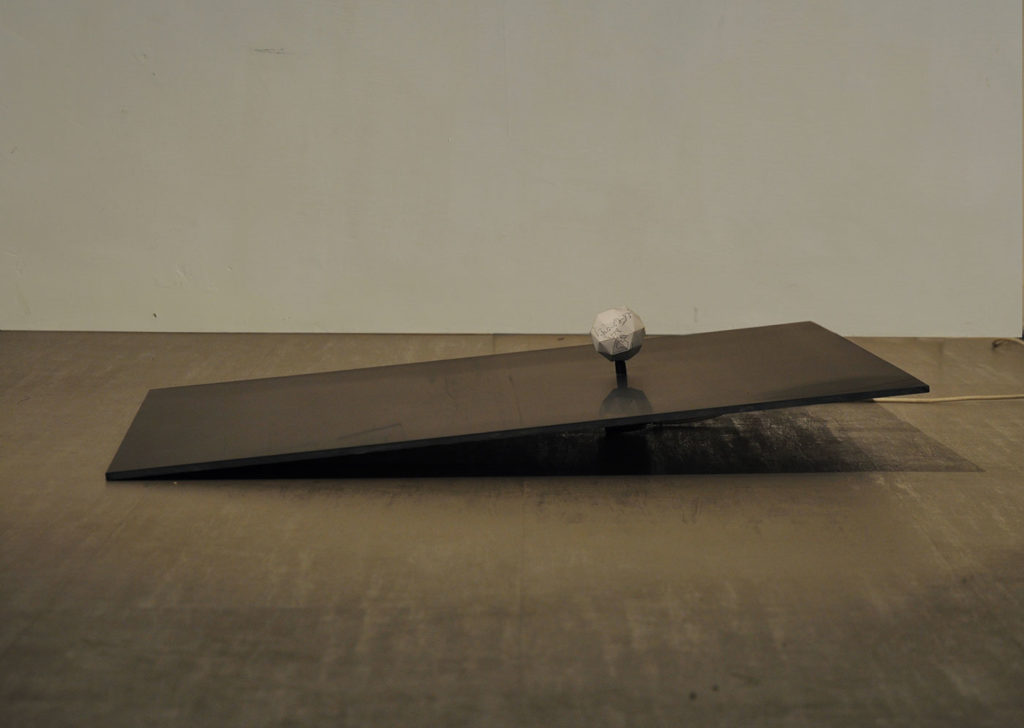 scale 1:200 000 000 paper, slate, electric motor 4W cm 120 x 90 x 20. 2013